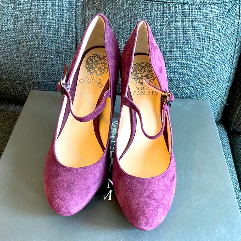 Vince Camuto heels